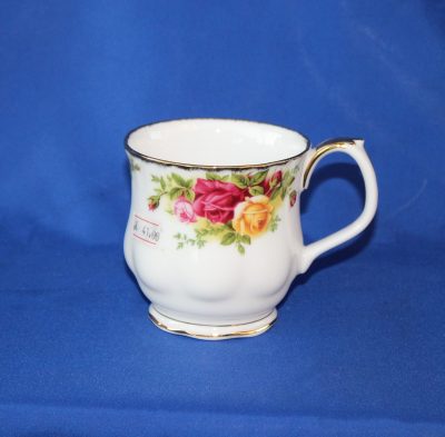 Κούπα Μontrose πορσελάνης Royal Albert Old Country Roses - Image 2