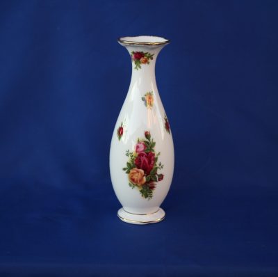 Bάζο μικρό πορσελάνης Royal Albert Old Country Roses - Image 2