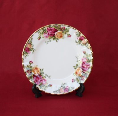 Πιάτο 16cm πορσελάνης Royal Albert Old Country Roses